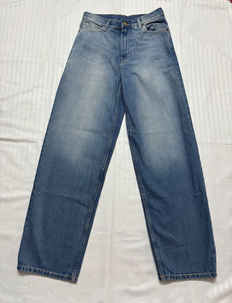 classic baggy jeans