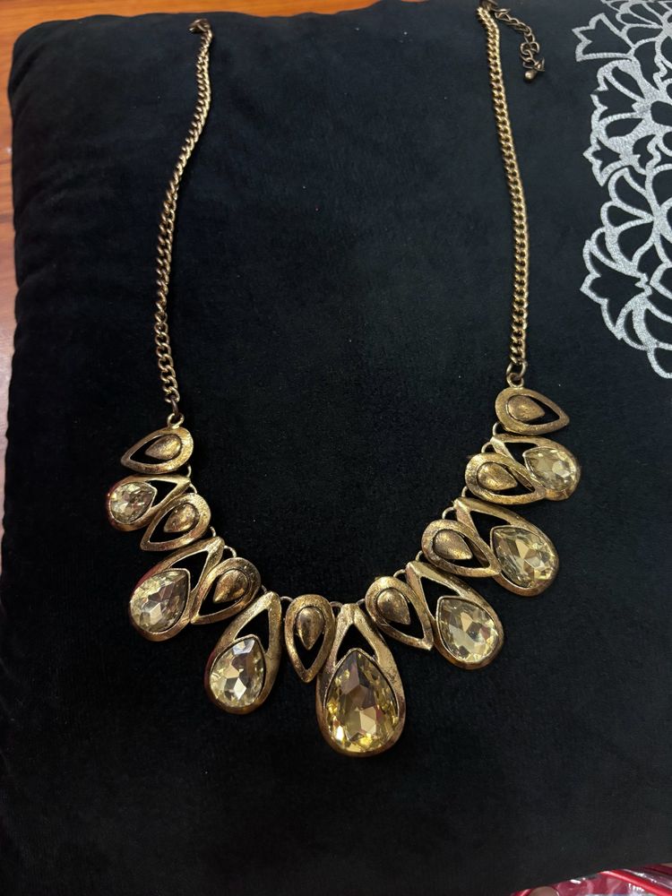 Neck piece Copper Color With Large Stones