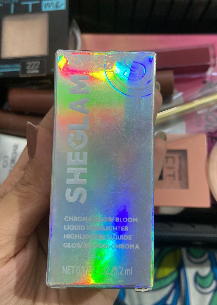 I’m Selling Sheglam Highlighter In Shade Stardust