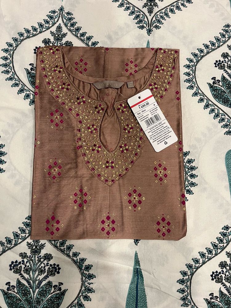 Elegant Embroidered Kurta