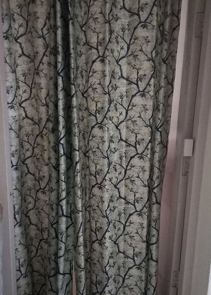 2 Curtains-1