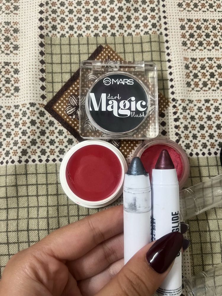 Makeup Bundle - Mars &amp; More!