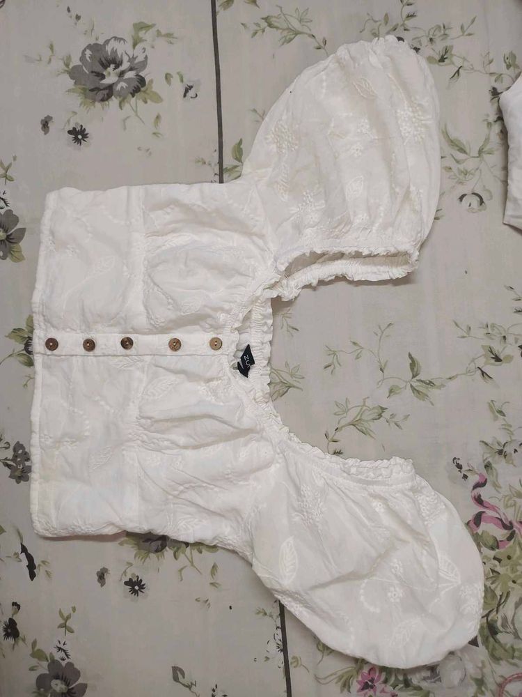 White Eyelet Puff Sleeve Crop Top