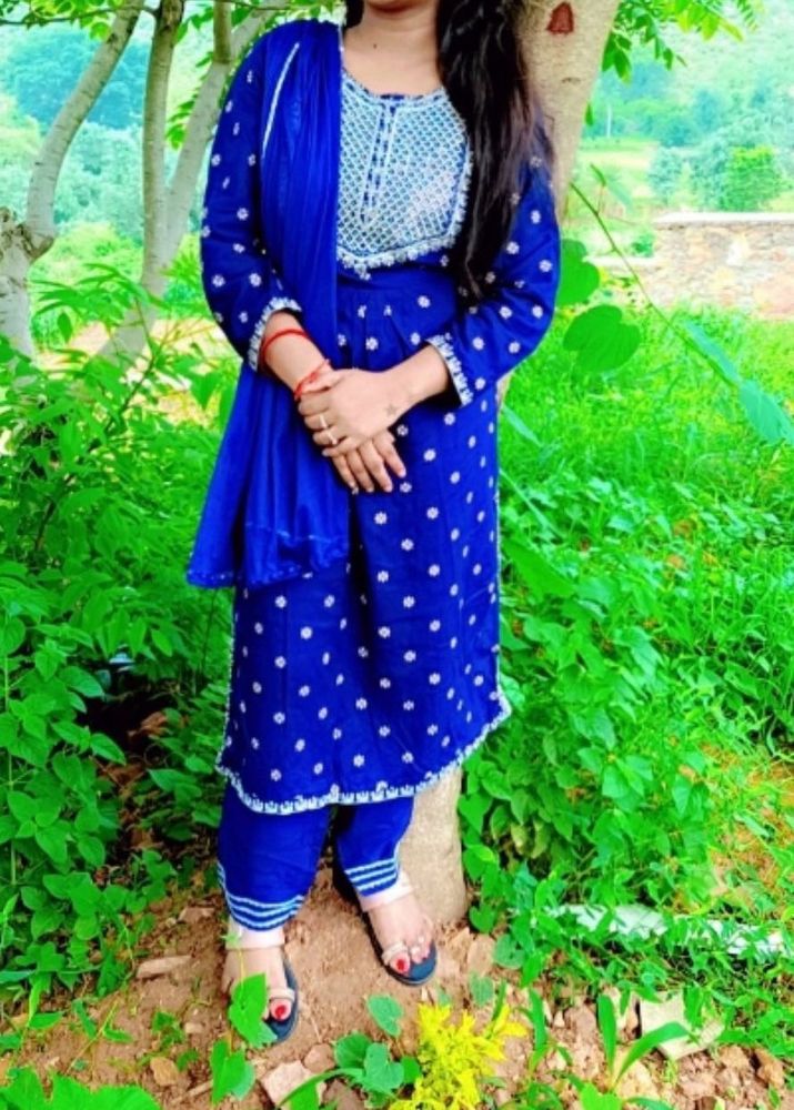 Elegant Blue Kurta Set