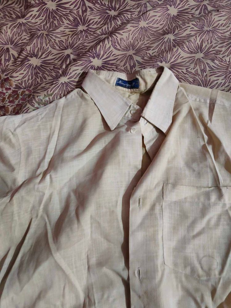 Men&#39;s Casual Shirt