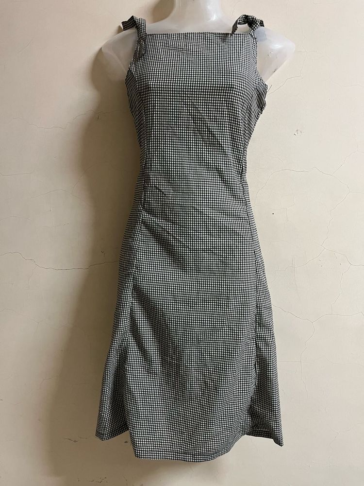 Korean Pokkiee Dress with Tie Straps