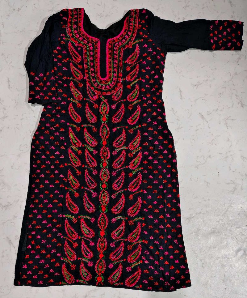 Elegant Embroidered Kurti