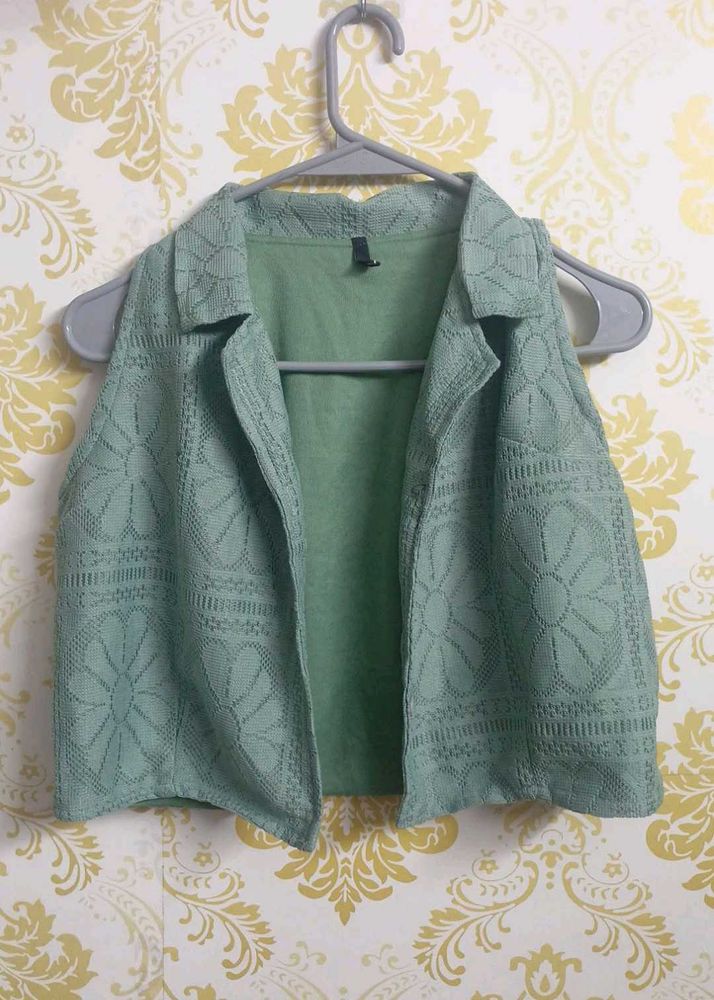 Vero Moda Women Sleeveless Collared Jacket