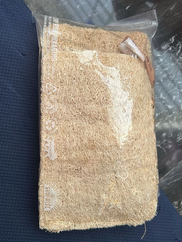 Natural Exfoliating Loofah Body Scrub