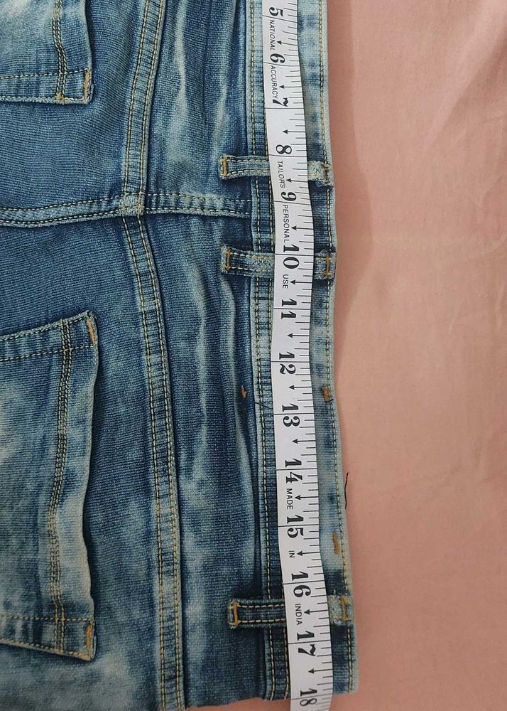 Flawless Mens Jeans At Reasonable Price