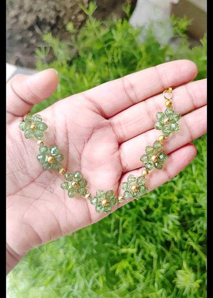 Green Floral Beaded Bracelet