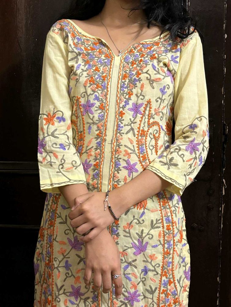Embroidered Floral Kurti