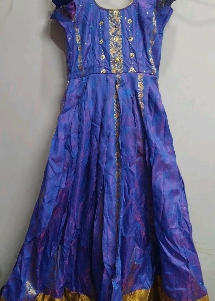 New Elegant Full lenght Ethnic Gown