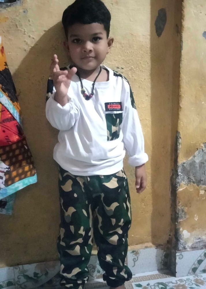 Cute Camo Kids' Clothing Set