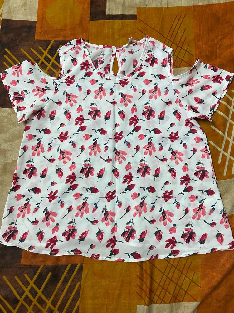 New Top With Shoulder Cut-outs