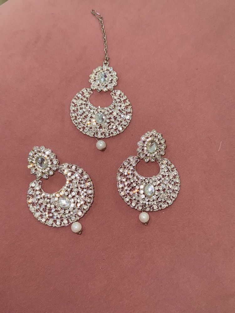 Sparkling Silver Jewelry Set