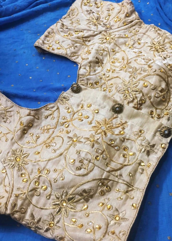 Embroidered Blouse💘💘