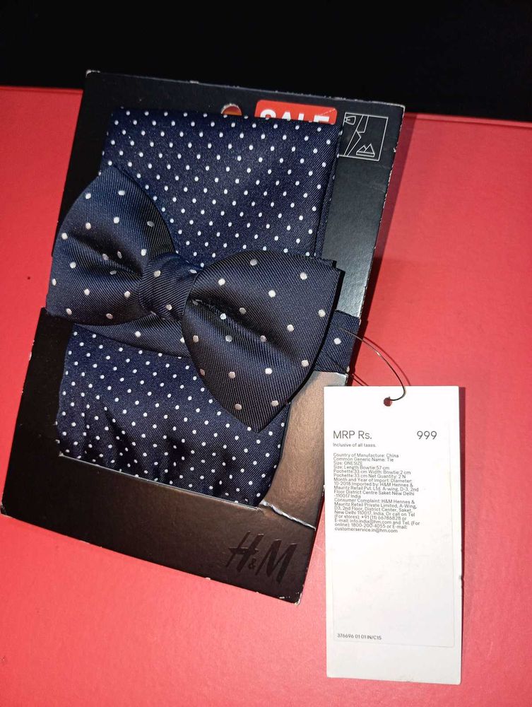 H&amp;M Bow Tie &amp; Pocket Square Set