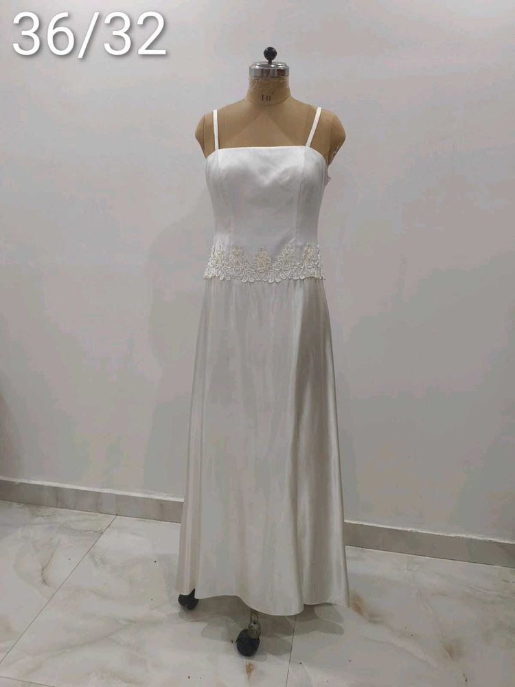 Diwali 🎇 🪔 Elegant Ivory Dress with Lace Detai