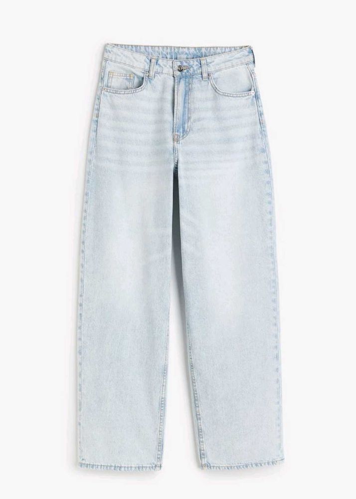 H&amp;M Straight Fit Jeans