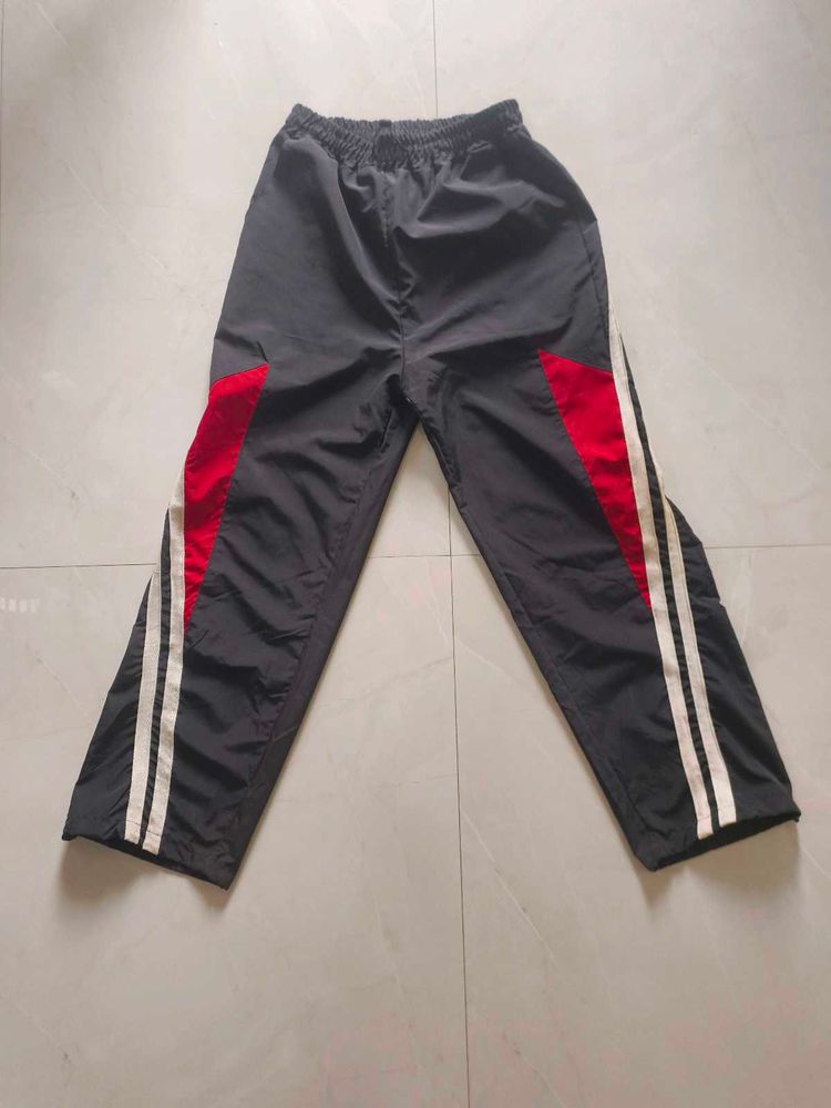 JOGGERS • Stylecast×Revolte