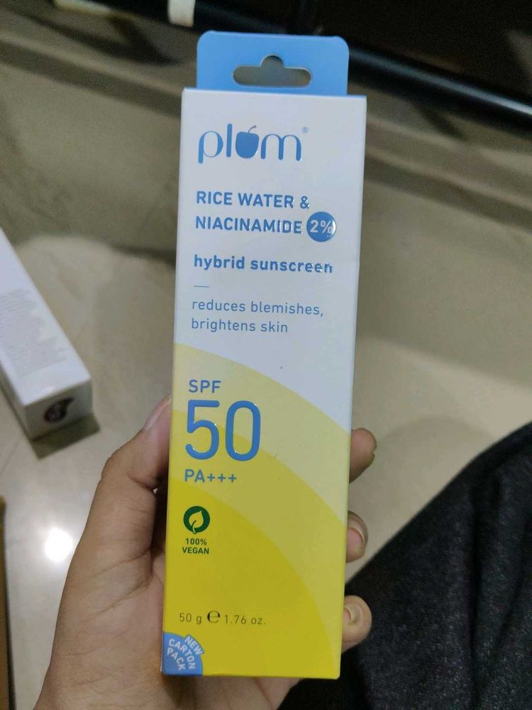 Plum Rice Water &amp; Niacinamide 2% Hybrid Sunscreen