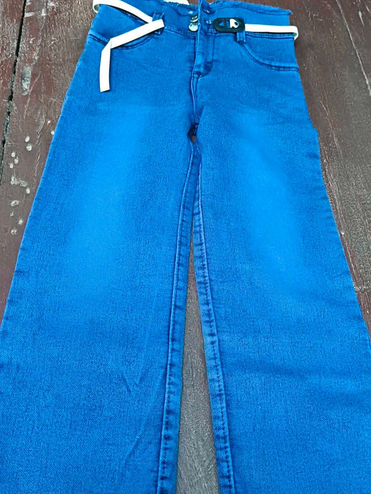 Wellbotom new Design pant for girl