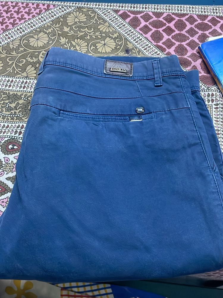 Fusion Cotton Jeans Lite Faded. Not Used Many Times And It’s Still Good Looking.