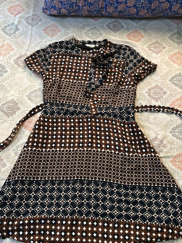 Patterned Brown Dress Size L