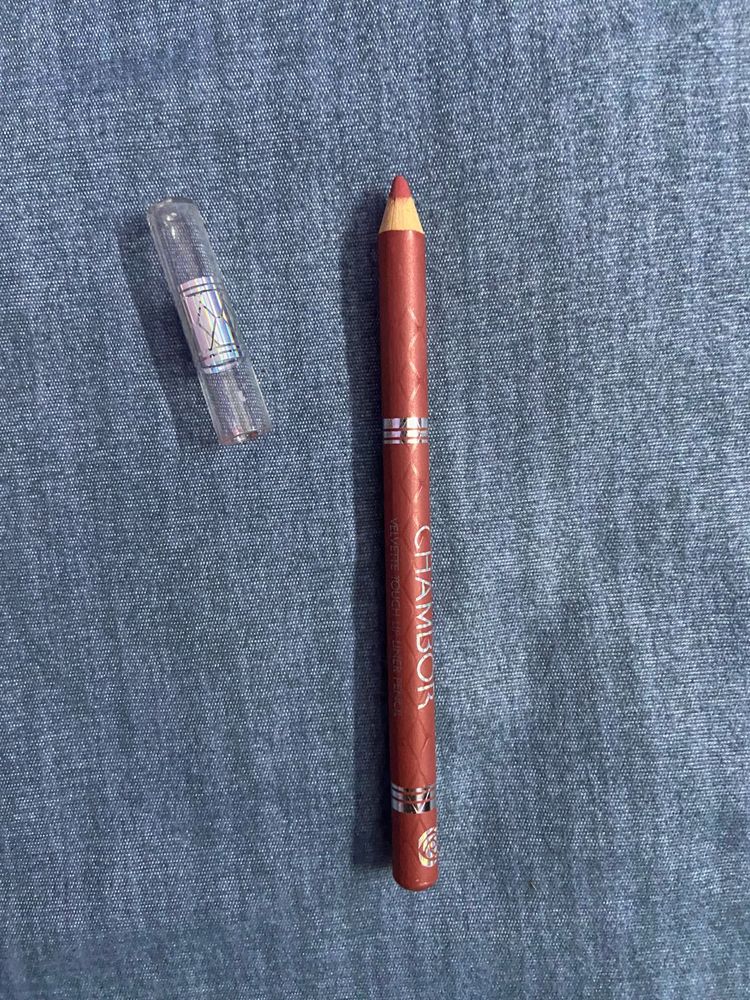 Pink Velvette Touch Lip Liner Pencil