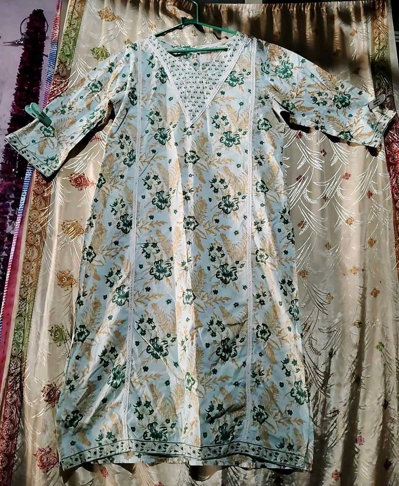 Floral Print Kurta(fix rate)