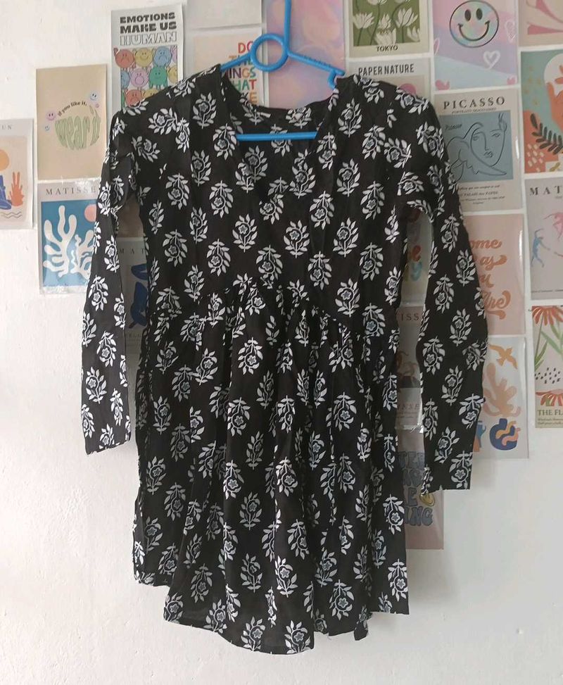 Black floral printed tunic kurta