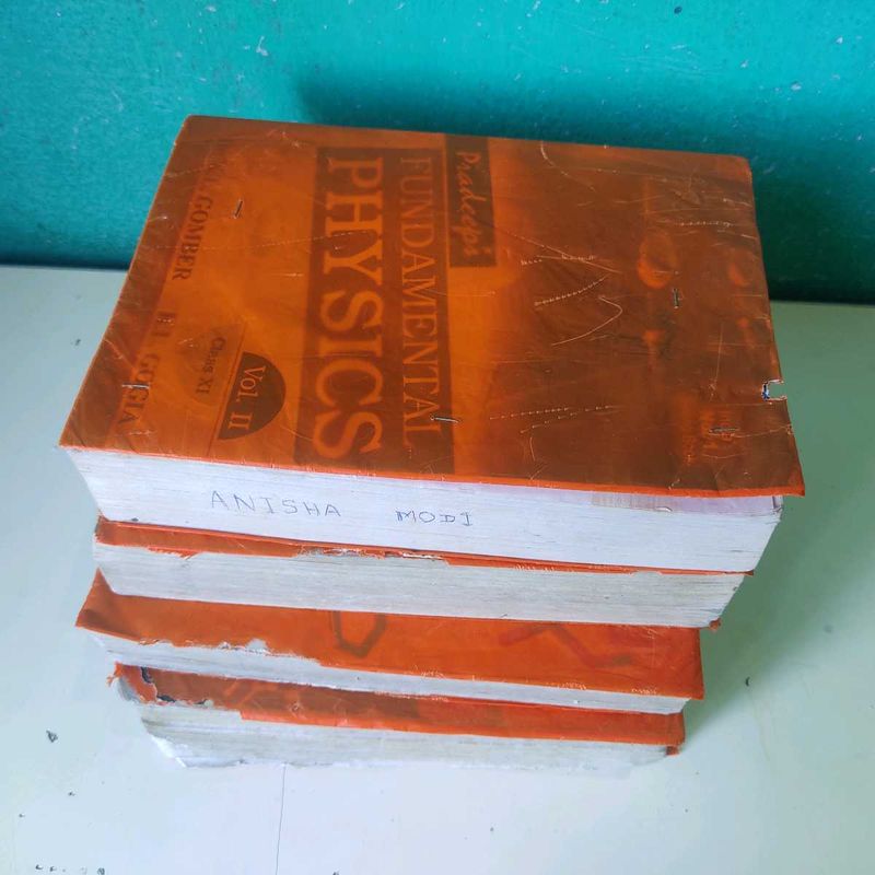11th Pradeep Book(Phy,Chem)