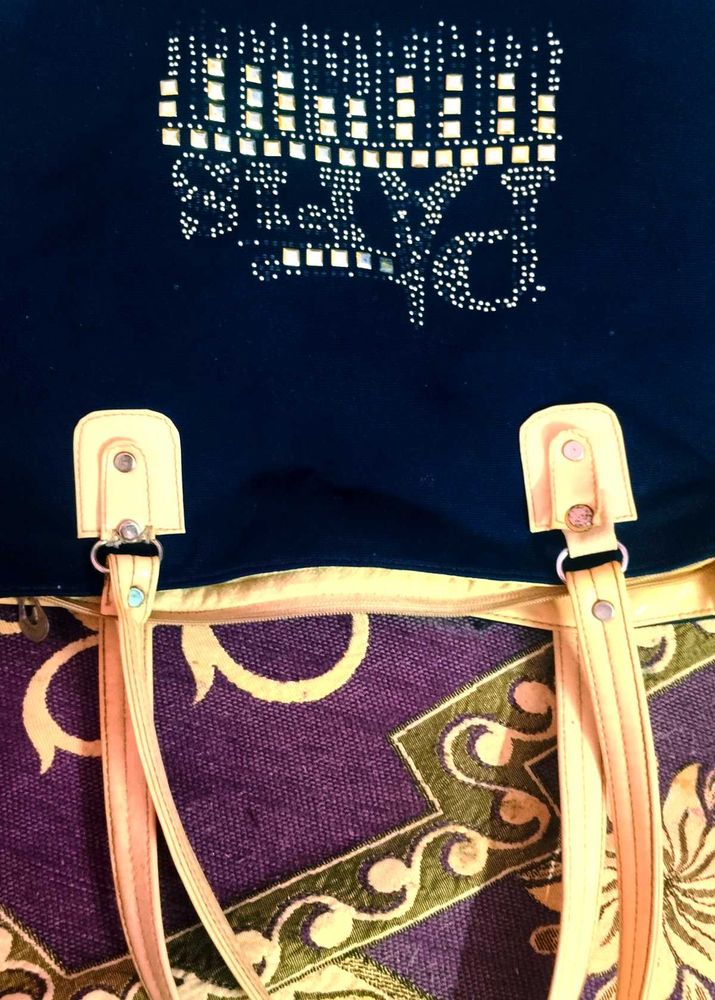 Shoulder Bags