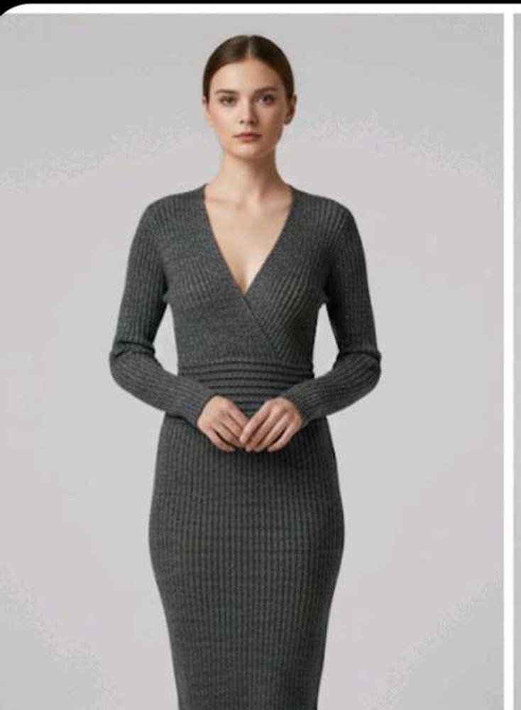 Elegant Gray Knit Midi Dress