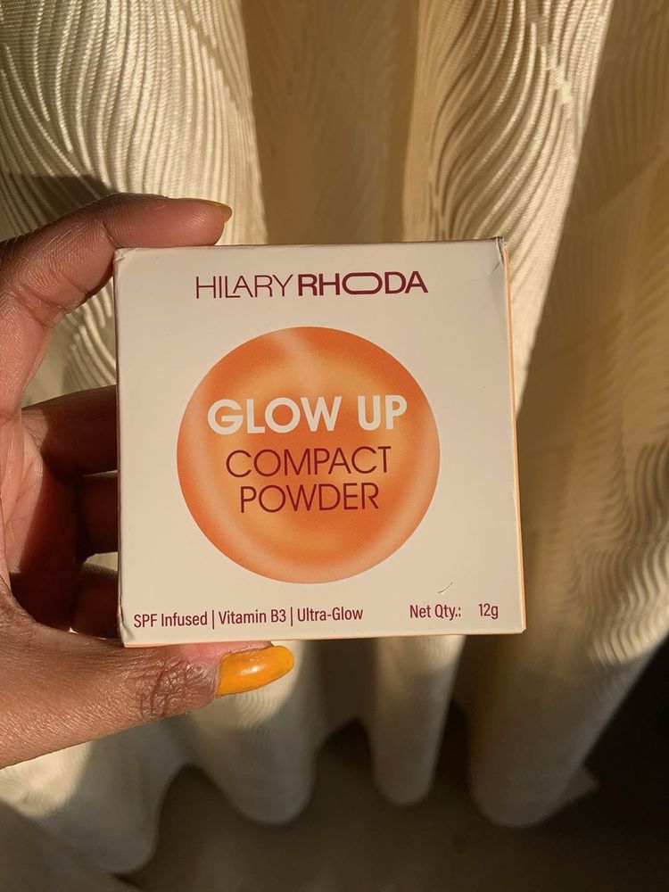 Hilary Rhoda Glow Up Compact Powder