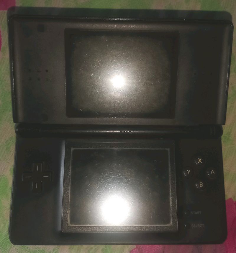 Nintendo Ds Lite Not Working Needs repair