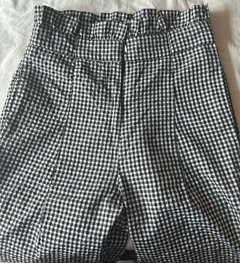 26 High Waist Black&amp; White Check Girls Trouser