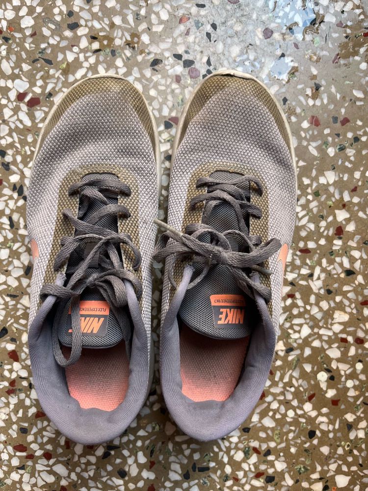 Nike Flex Experience RN 7