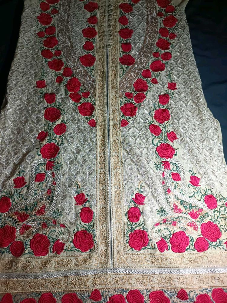 Kashmiri Famous Dress