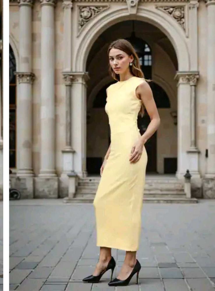Elegant Yellow Midi Dress with price tag