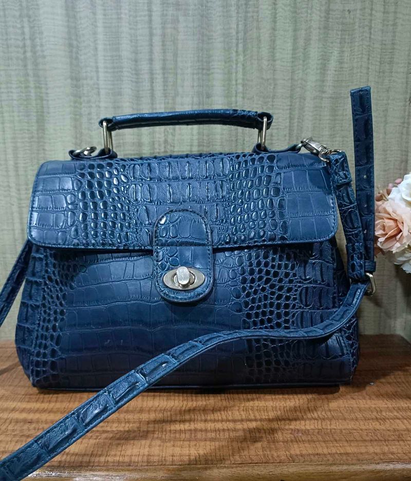Imported 🐊 Crocodile Pattern Hand Bag