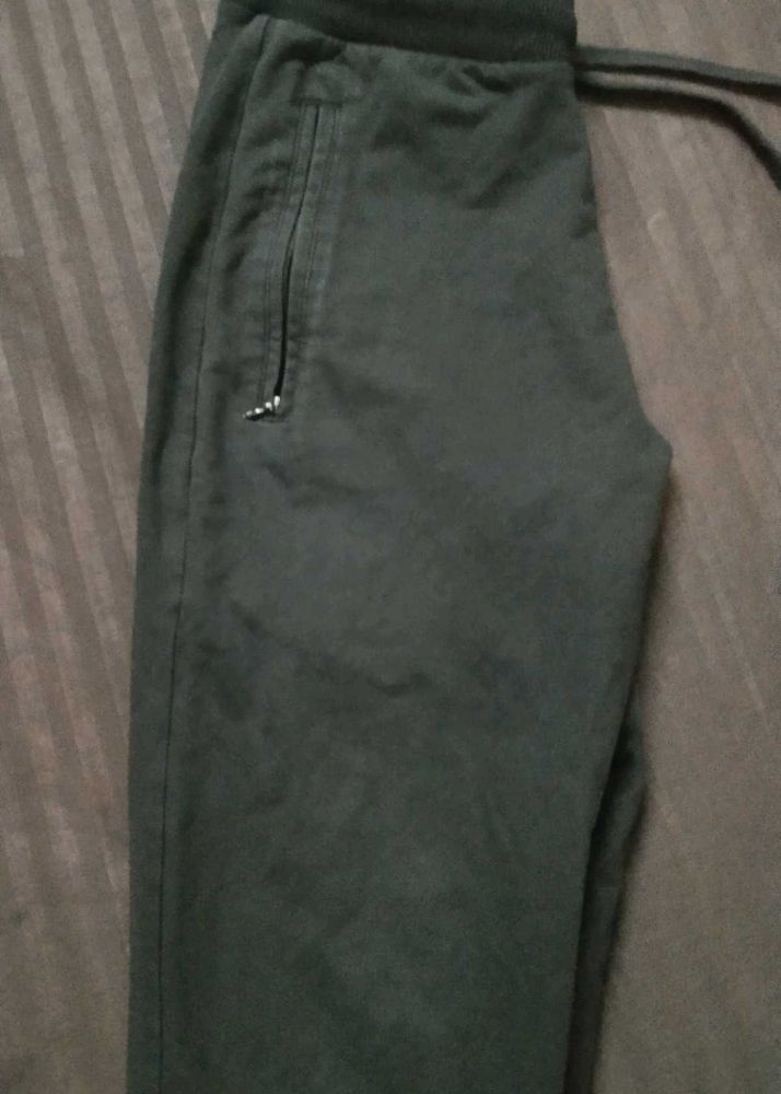 Slim Fit Activewear.