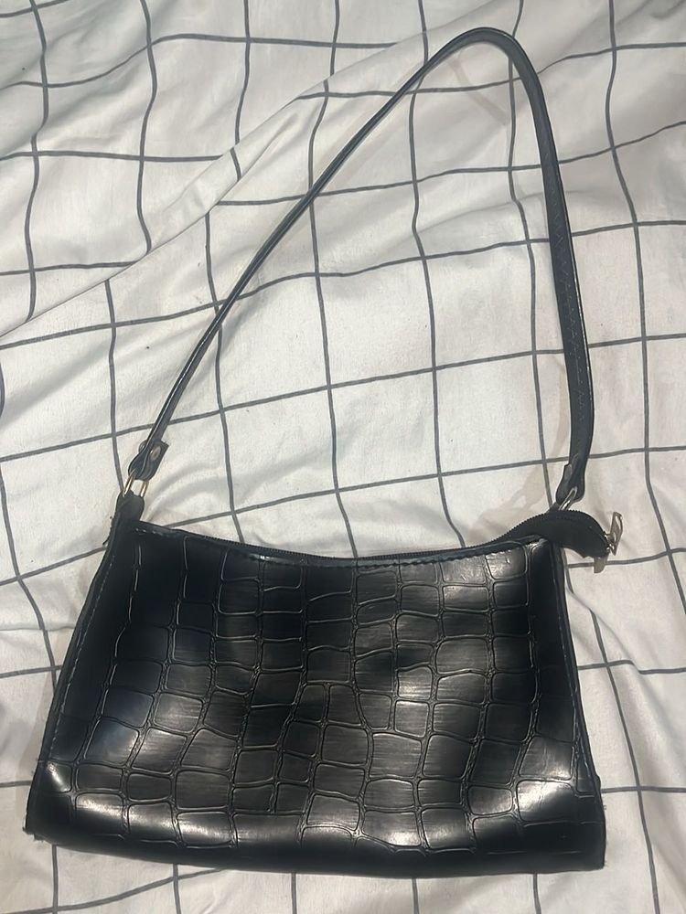 Chic Black Shoulder Bag