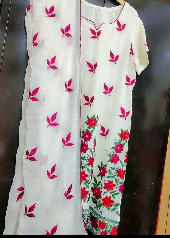 Multi Floral Print Suit Salwar &amp; Dupatta 44 Bust