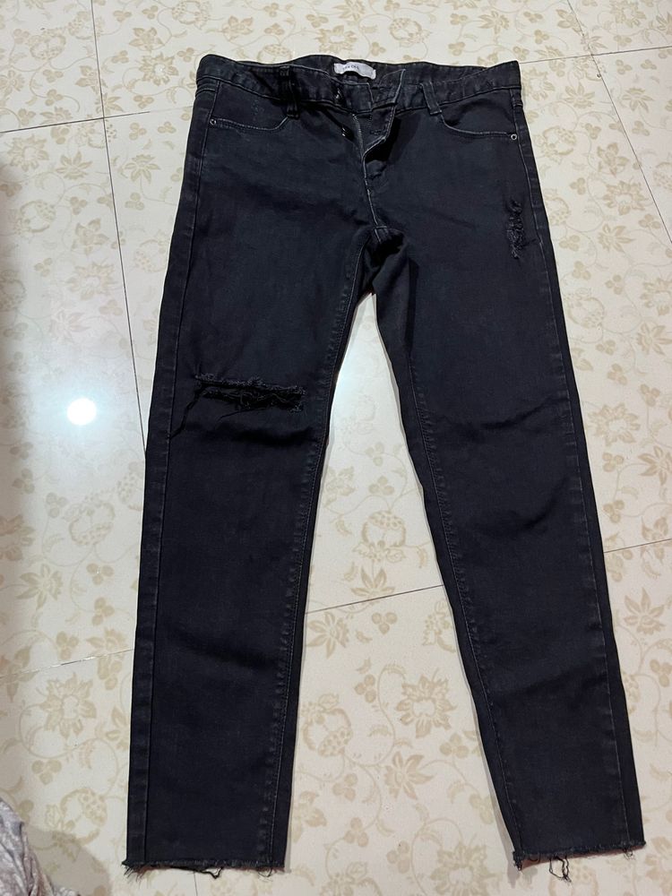 Black Jeans 30 Size