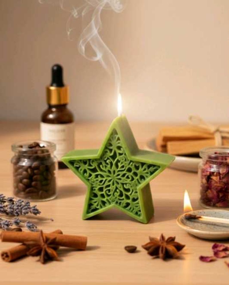 Christmas star shaped scented candle Gift idea