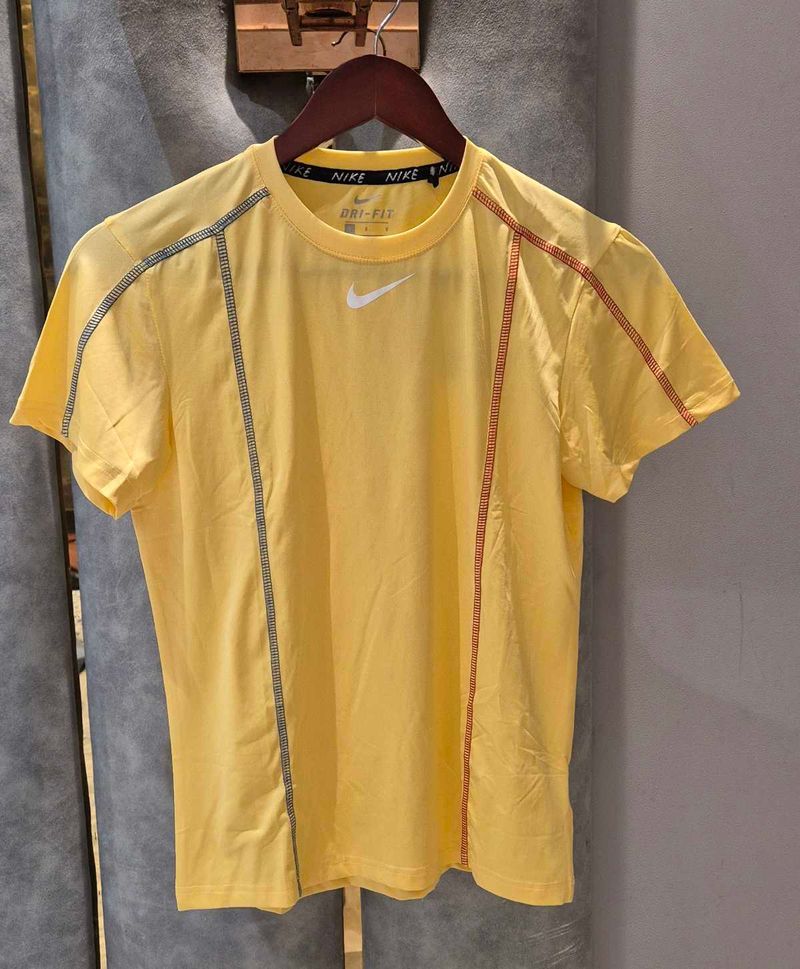 Womens Tshirt 34,36,40