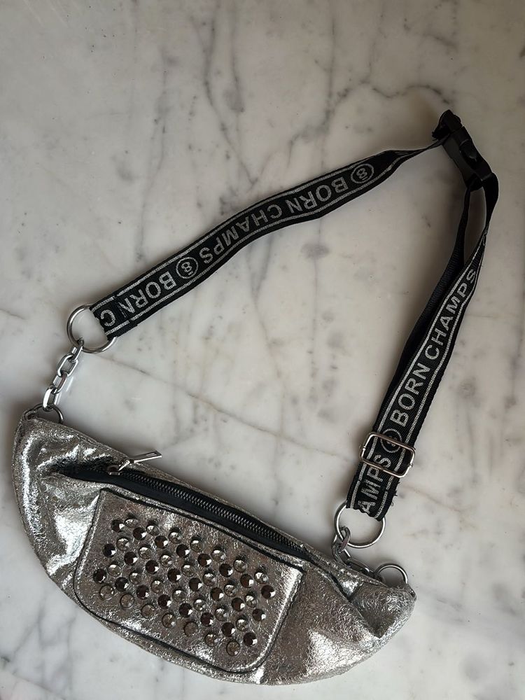 Silver Waist Bag🎀