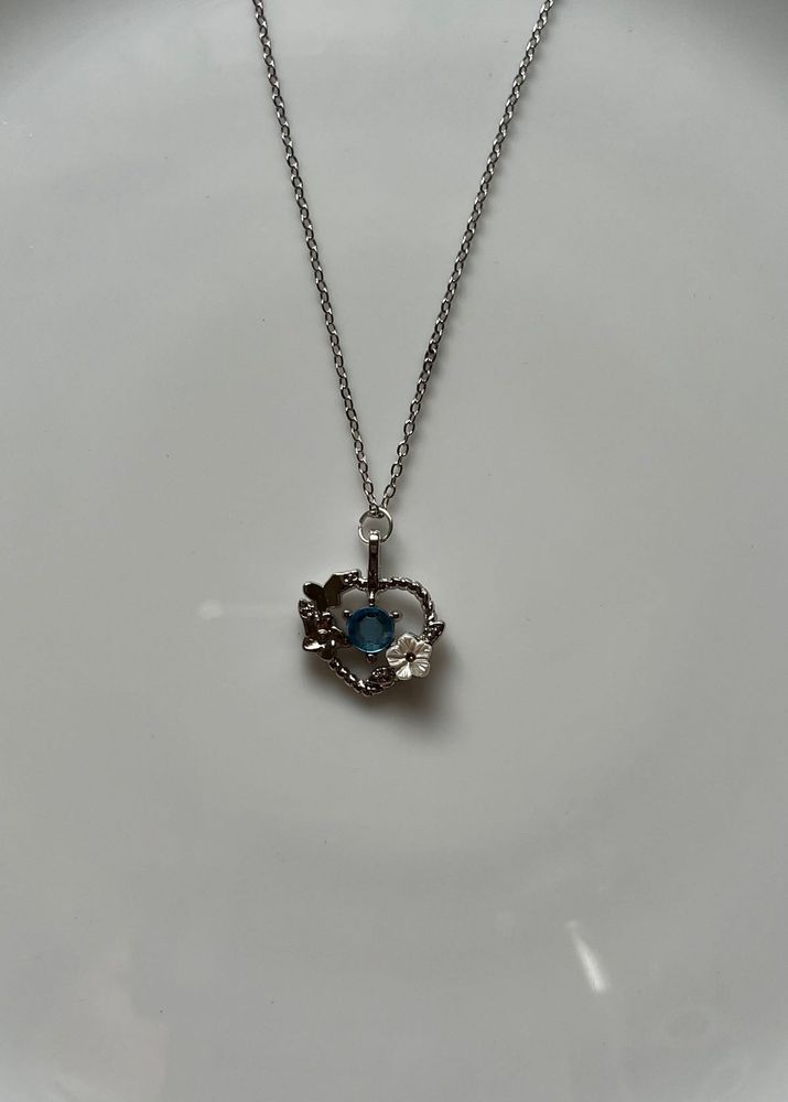 Heart &amp; Flower Necklace